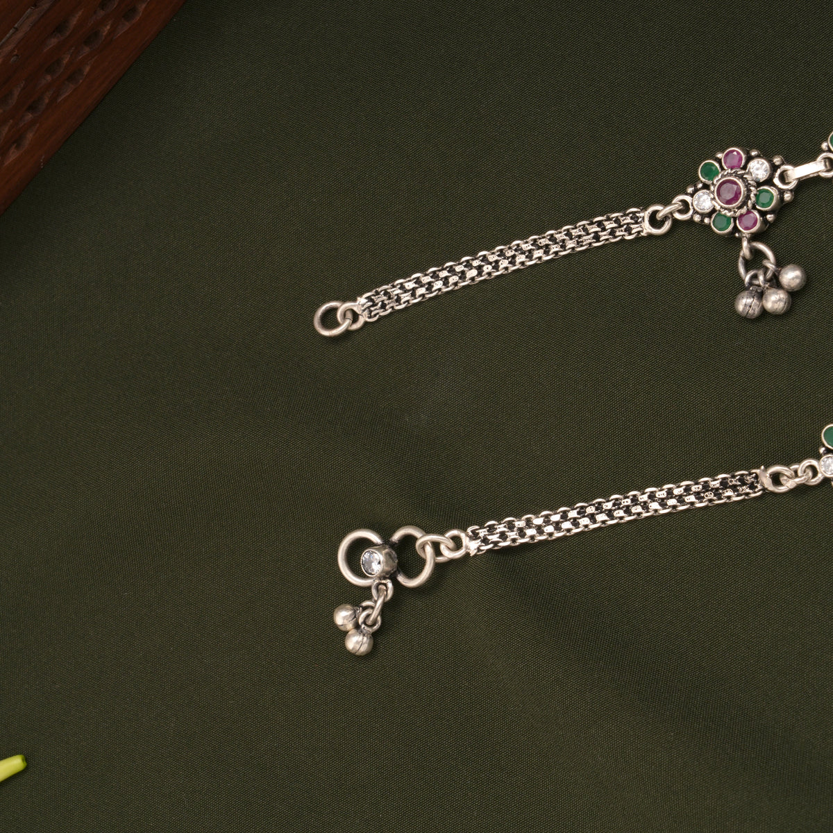 Antique Dual Blossom Flower Design Silver Anklets