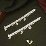 Classic Circle Floral Design Silver Anklets