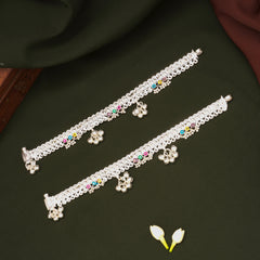 Classic Circle Floral Design Silver Anklets