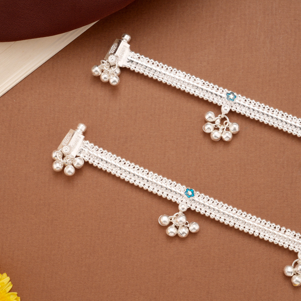 Trendy Double Tone Enamel Beaded Silver Anklets