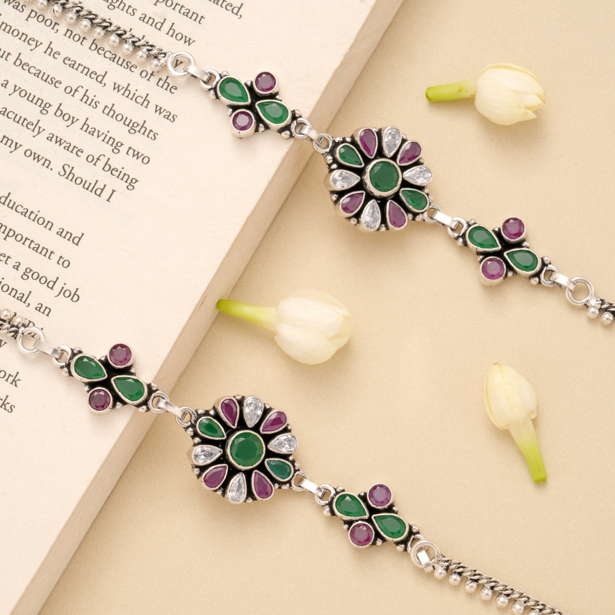 Blossom Flower Pattern Emerald Silver Anklet