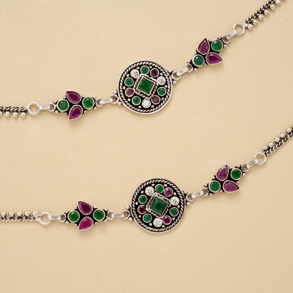 Antique Circle Pattern Emerald Silver Anklet