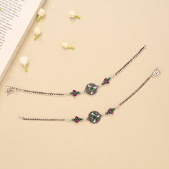 Antique Circle Pattern Emerald Silver Anklet