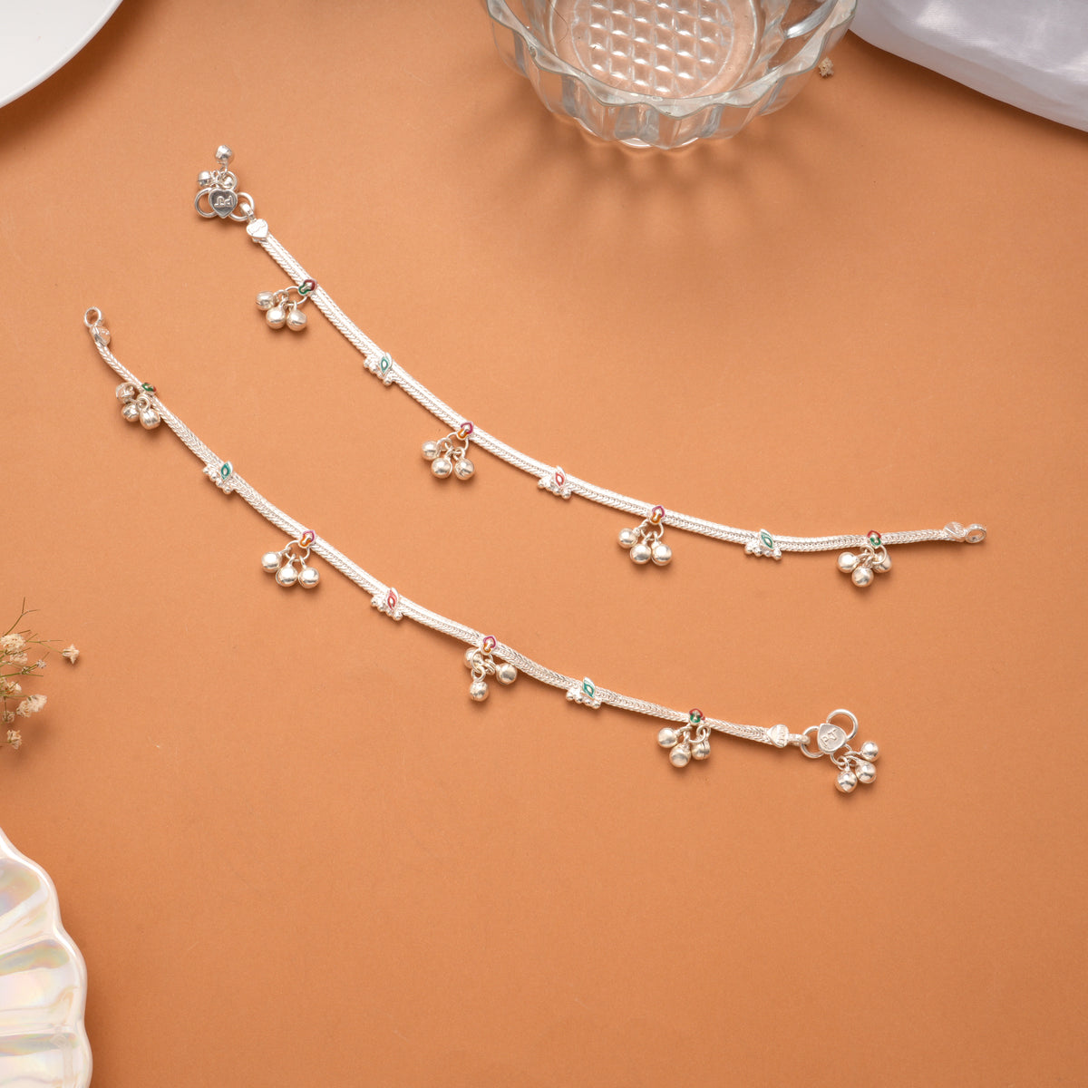 Tiny Leaf Pattern Silver Anklet