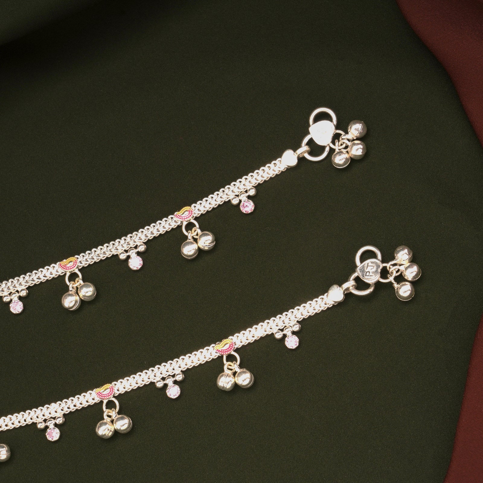 Braided Leaf Design Enamel Silver Anklets