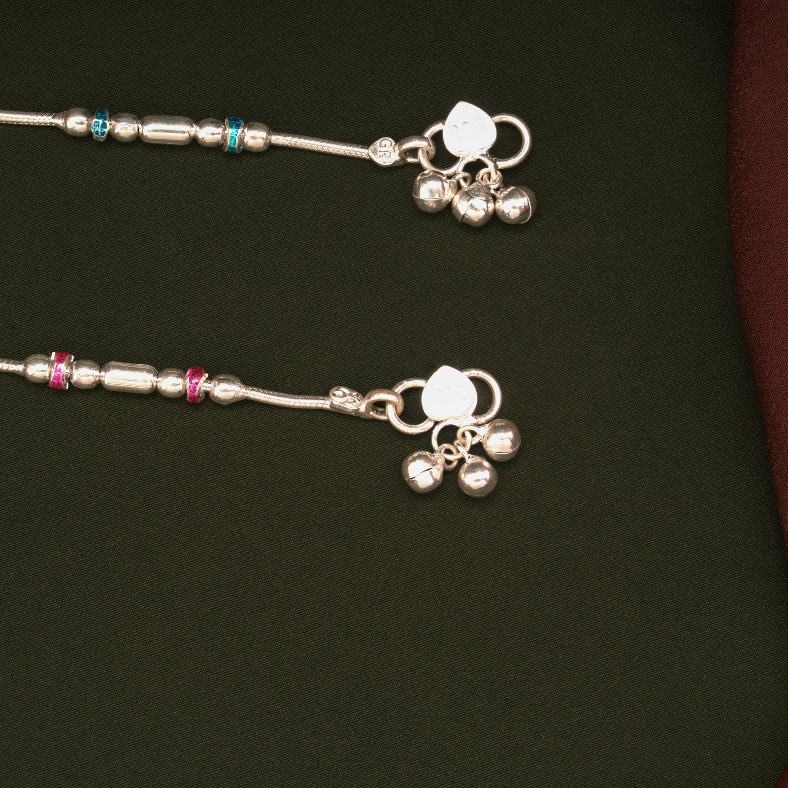Sleek Pattern Enamel Beaded Design Silver Anklets