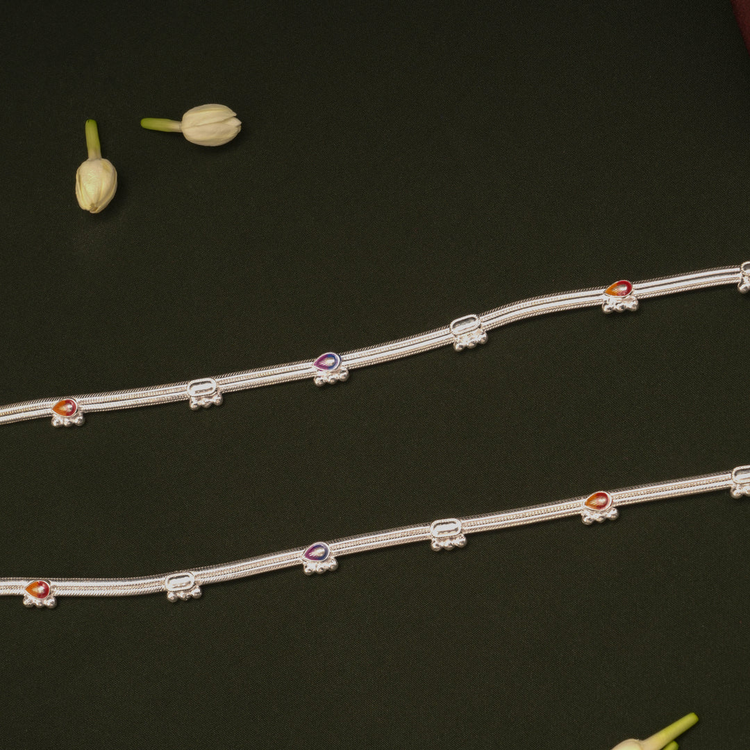 Classic Braided Leaf Enamel Design Silver Anklets