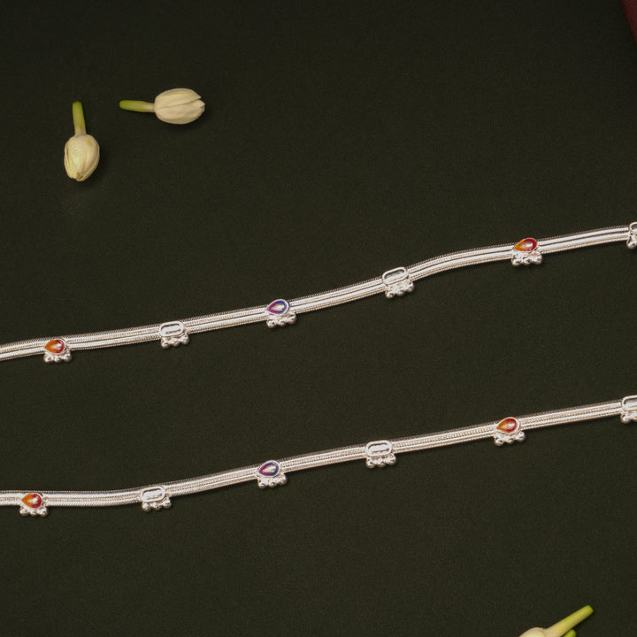 Classic Braided Leaf Enamel Design Silver Anklets