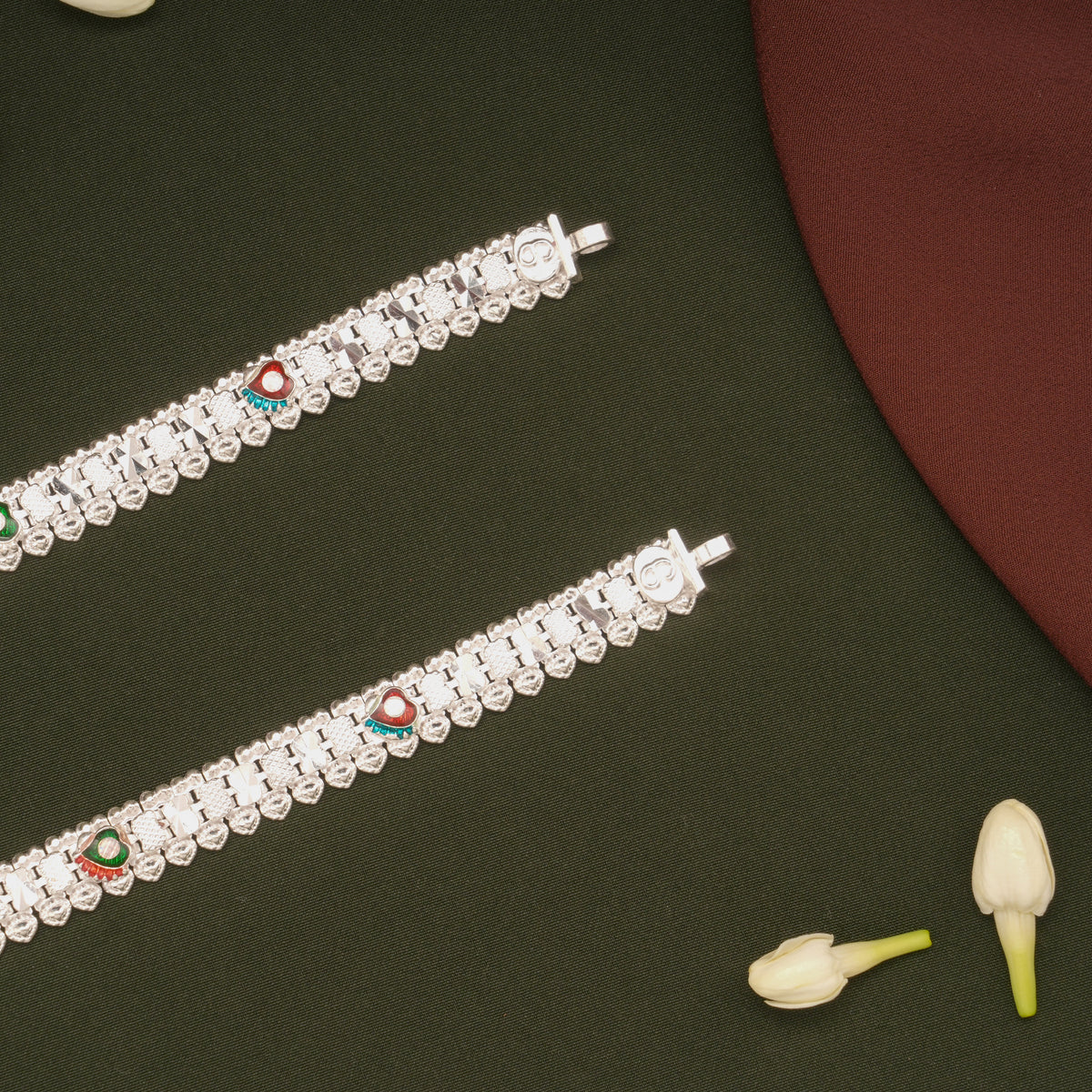 Trendy Multicolour Enamel Heart Design Silver Anklets