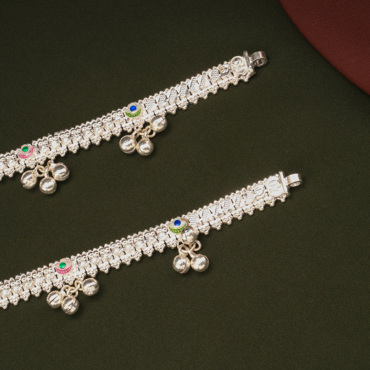 Regal Triple Flower Enamel Design Silver Anklets