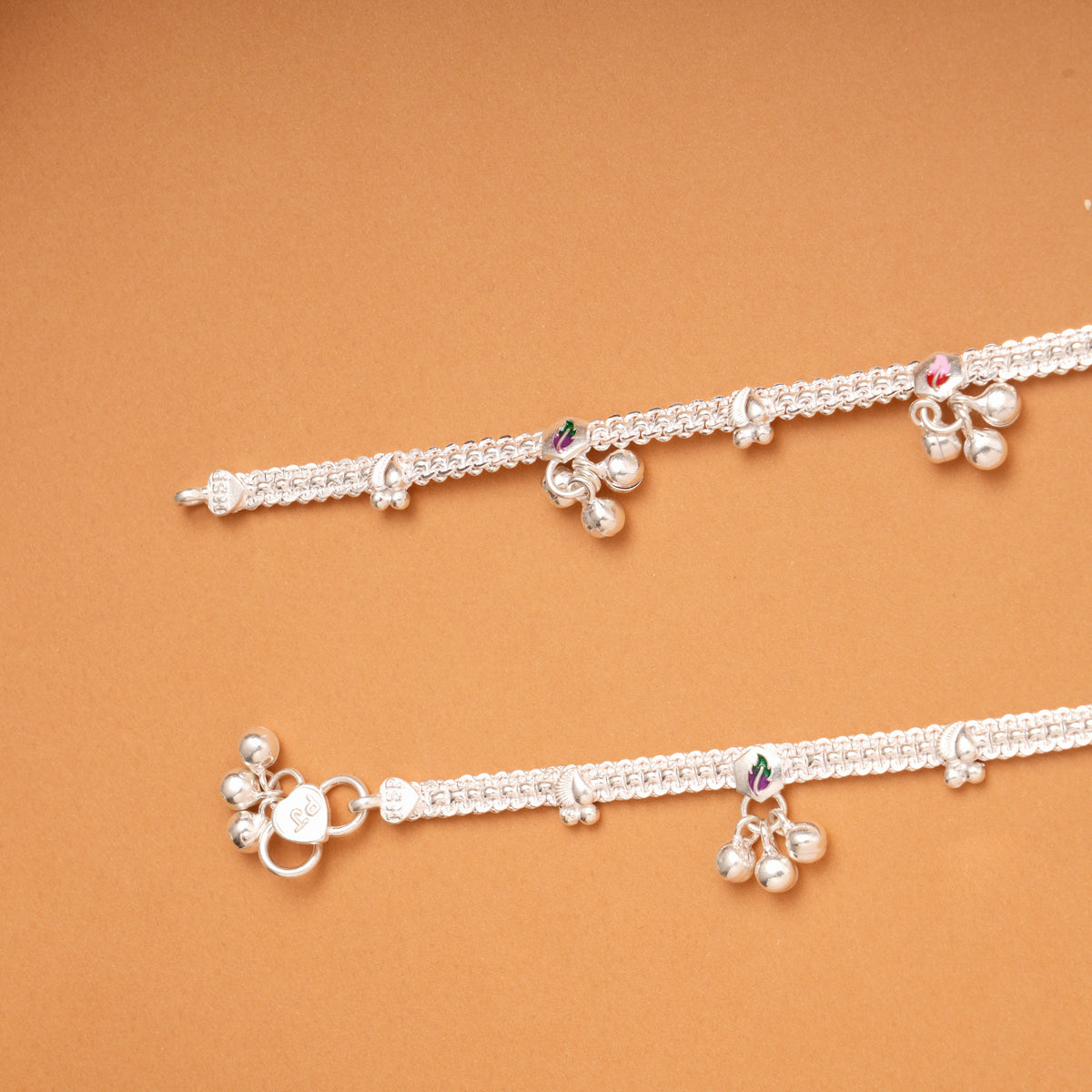 Hexagonal Leaf Pattern Enamel Silver Anklets