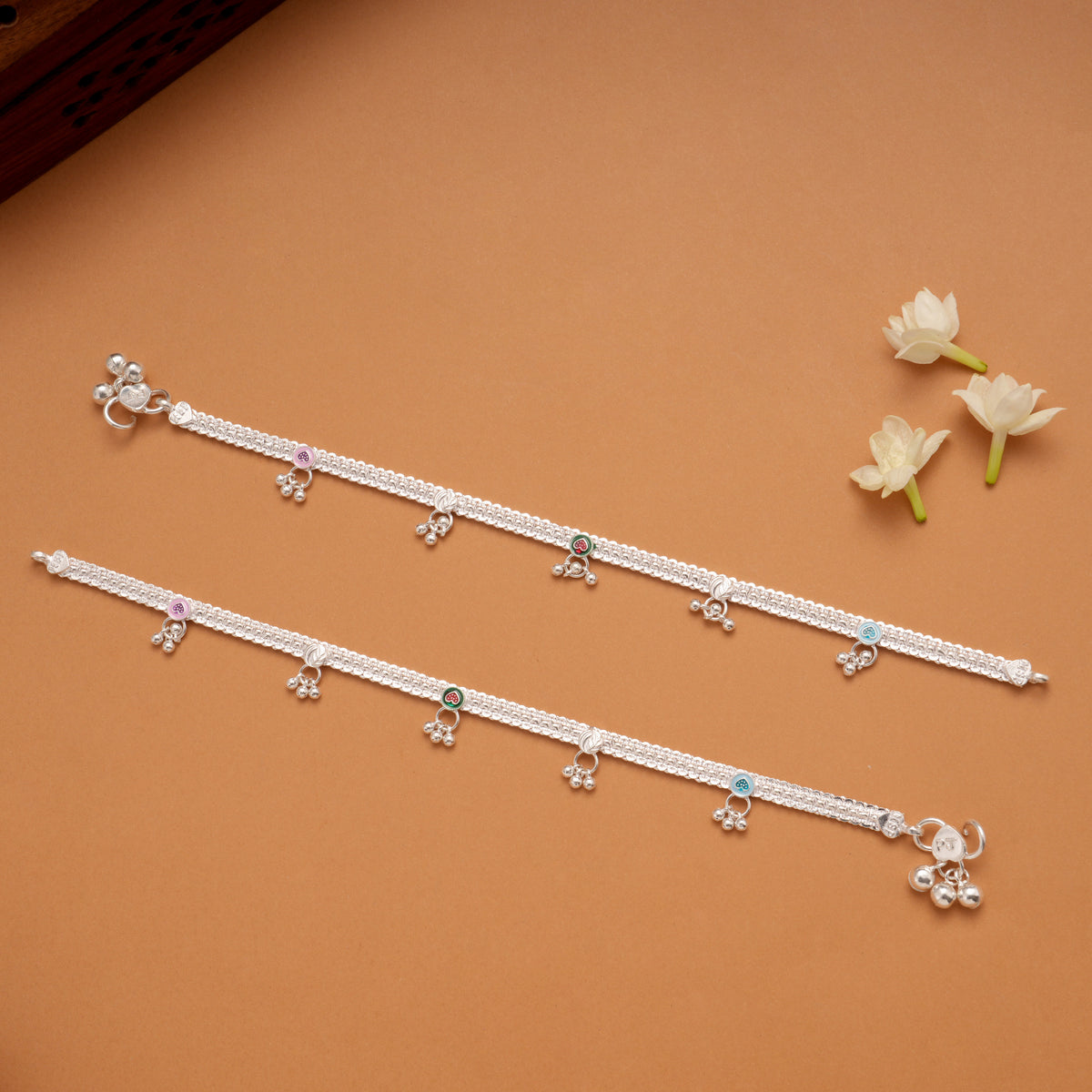 Modern Multi Color Heart Enamel Silver Anklets