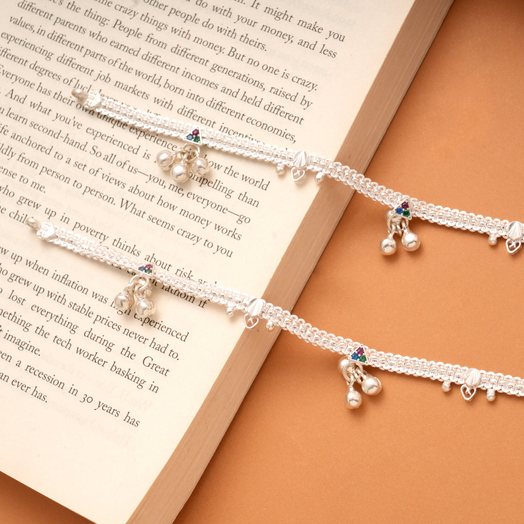 Trendy Triple Stone Triangle Design Silver Anklets