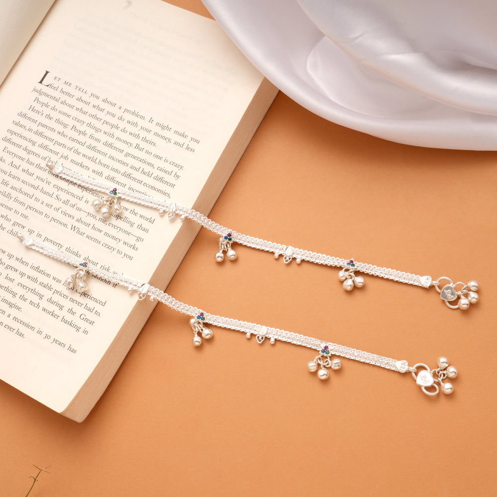 Trendy Triple Stone Triangle Design Silver Anklets