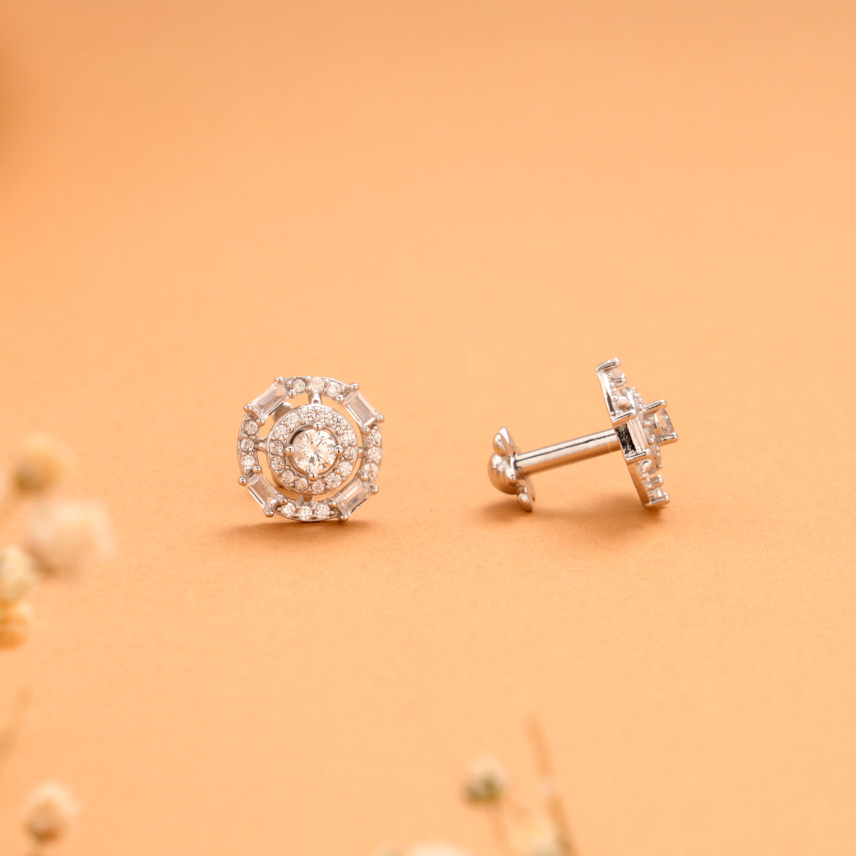 Elegant Round Pattern Halo Pattern Silver Stud