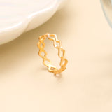 Zigzag Loop Pattern Gold Ring