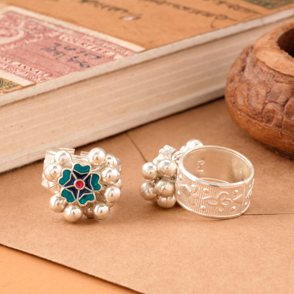 Blossom Enamel Salangai Silver Metti