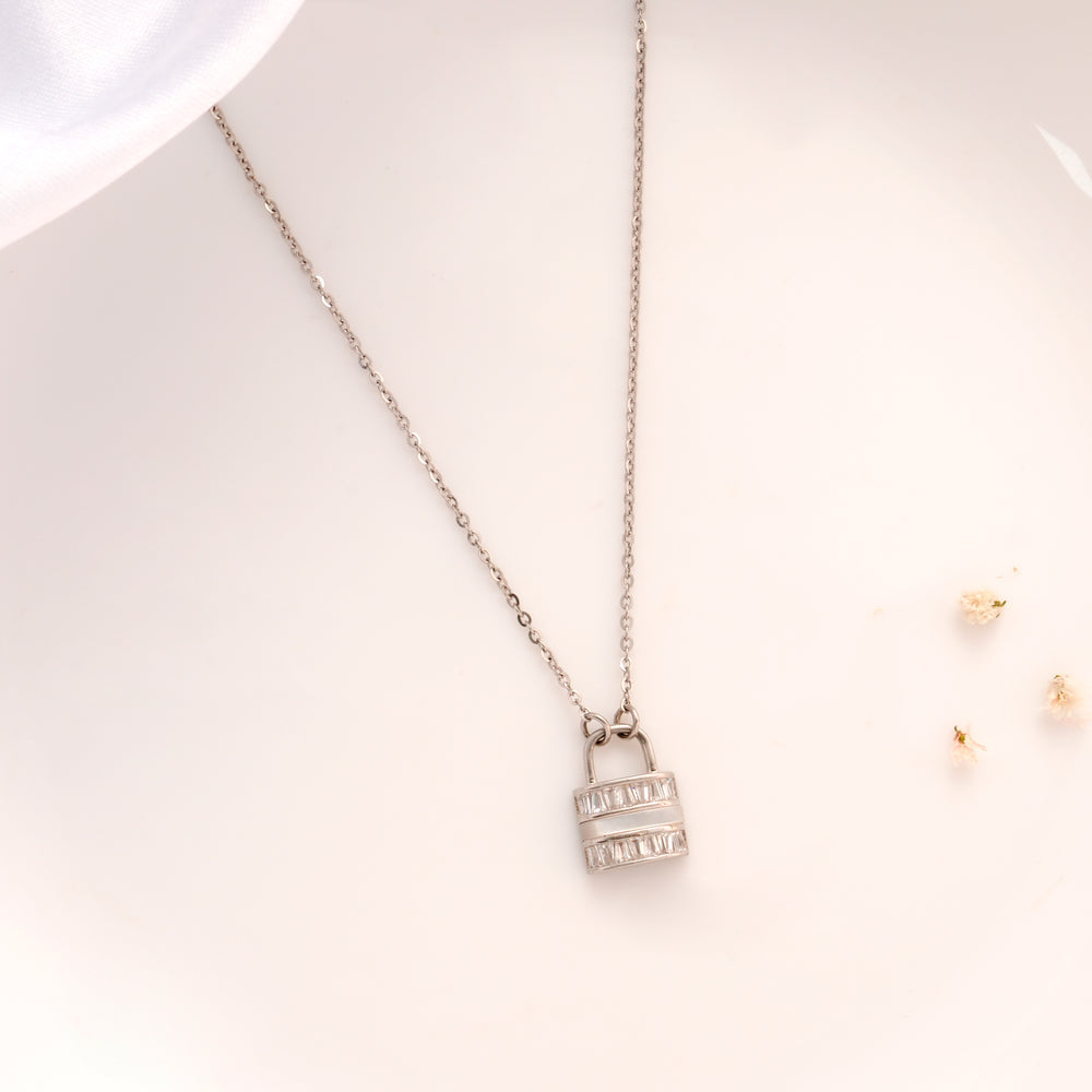 Radiant Silver Lock Pendant Chain