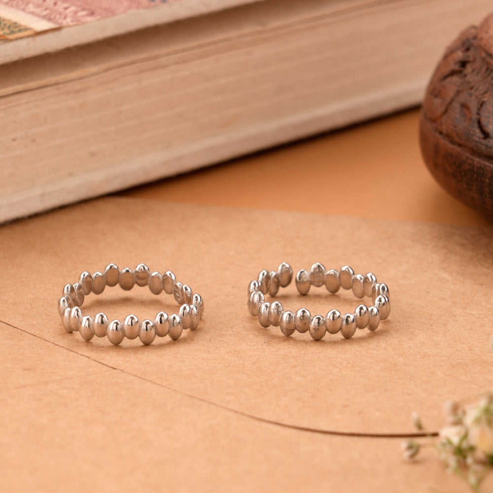 Oval Bead Design Silver Toe Ring
