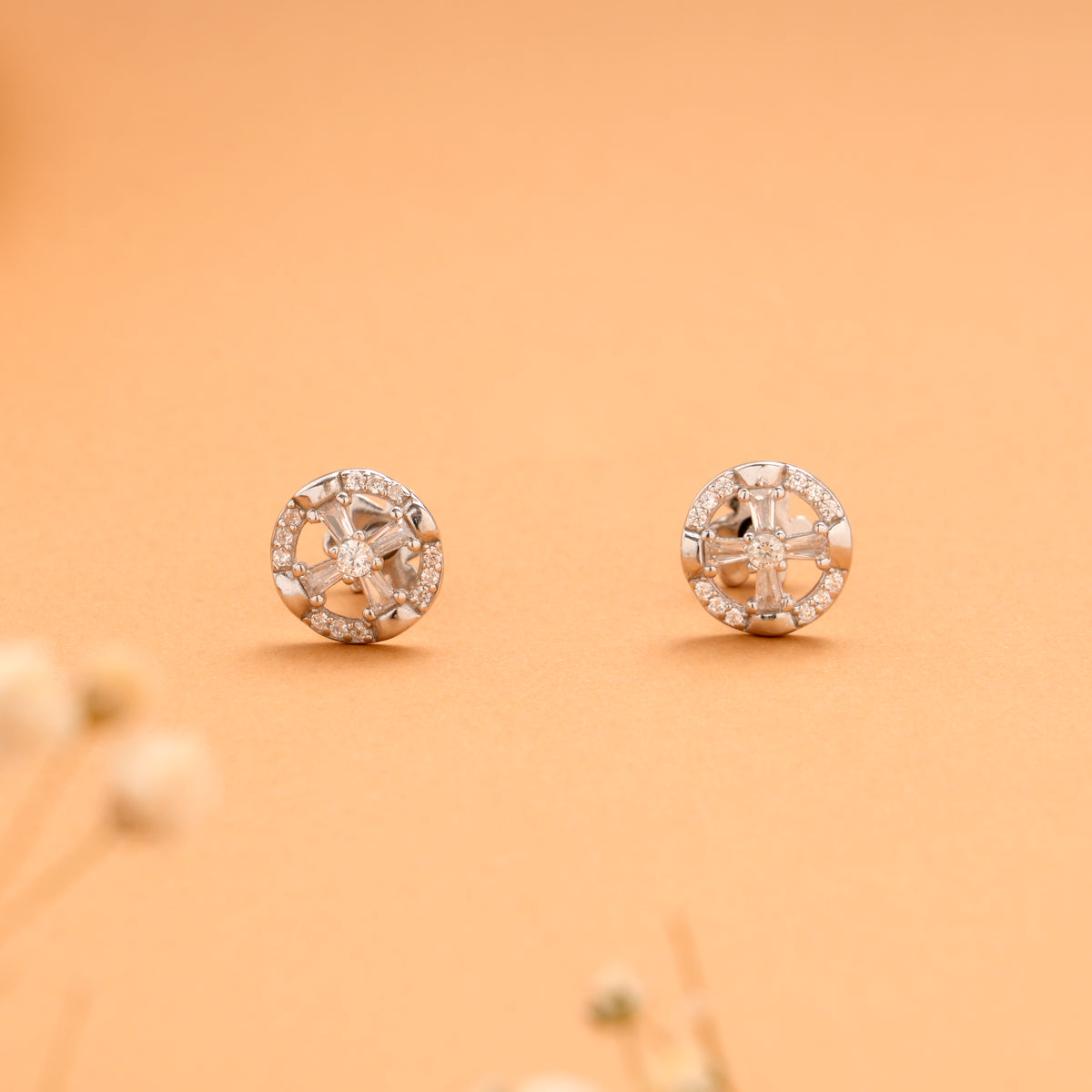 Minimal Round Crystal Stone Silver Stud
