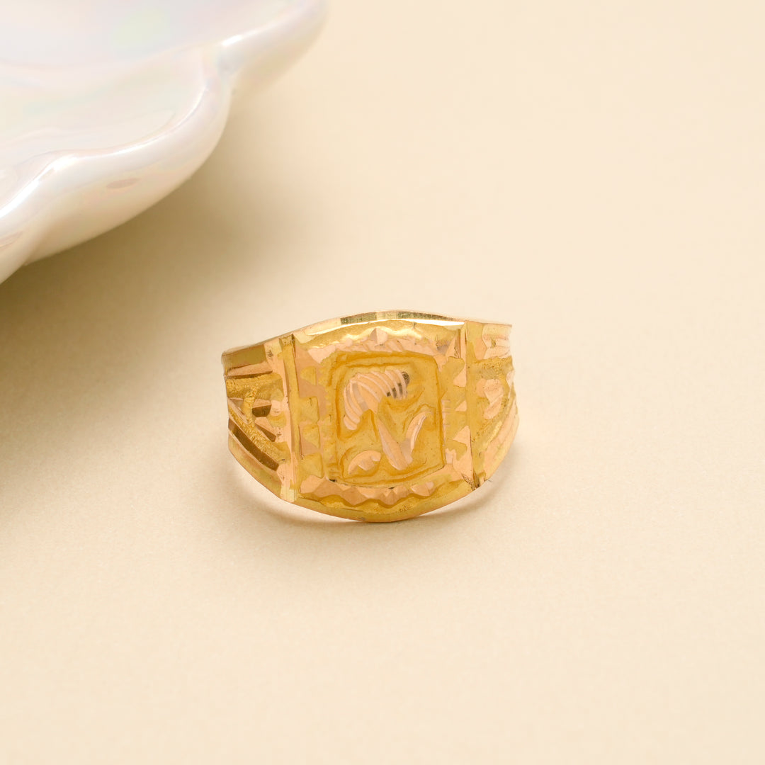 Elegant Fine Gold Ring