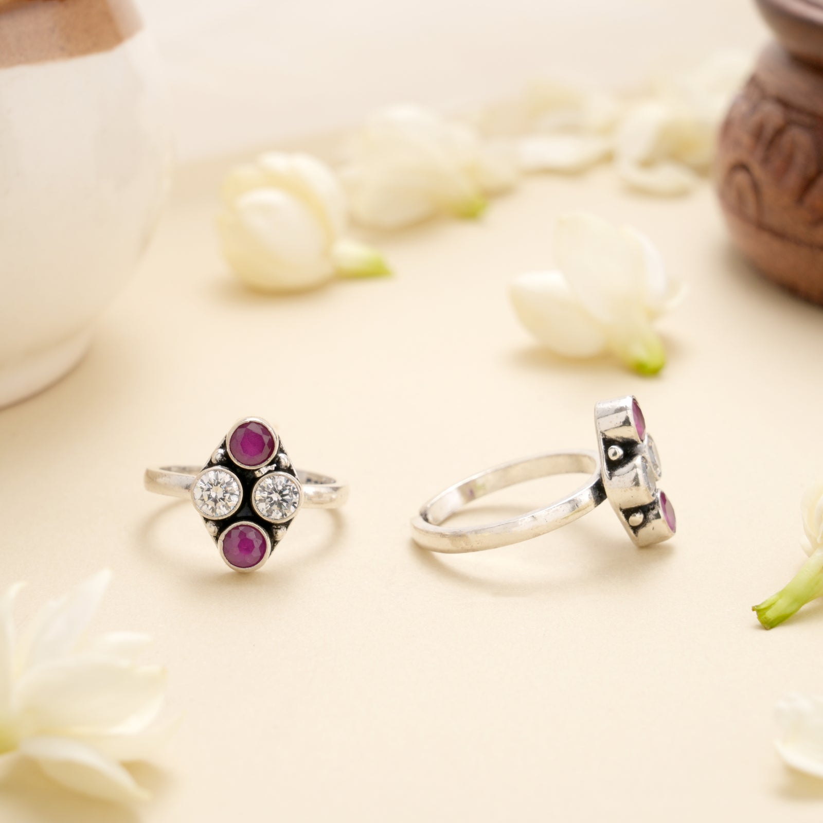 Ruby Crystal Line Glow Silver Toe Ring