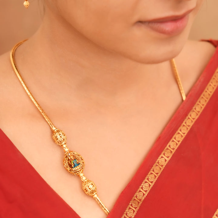 Royal Golden Finish Lakshmi Mugappu Chain