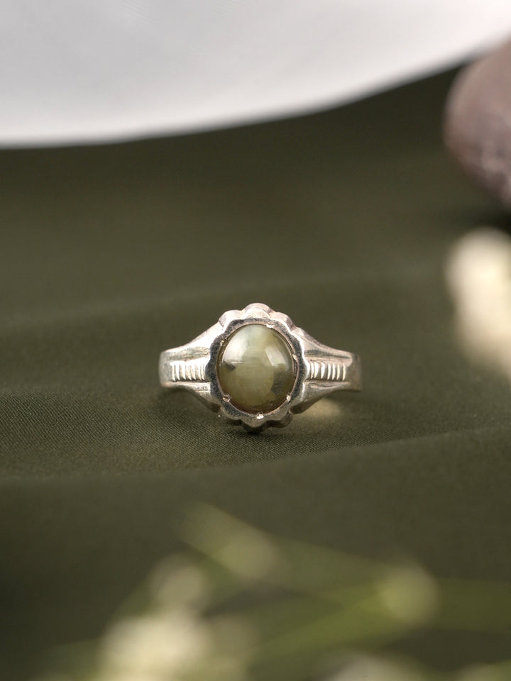 Gemstone Oval Cat Eye Silver Ring