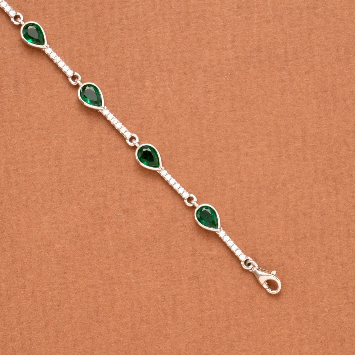 Pretty Green Tear Drop Stone Silver Women’s Bracelet