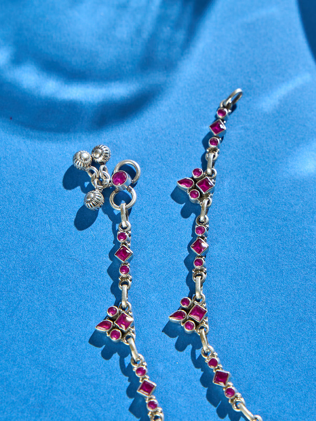 Gleaming Ruby Flow Antique Anklet