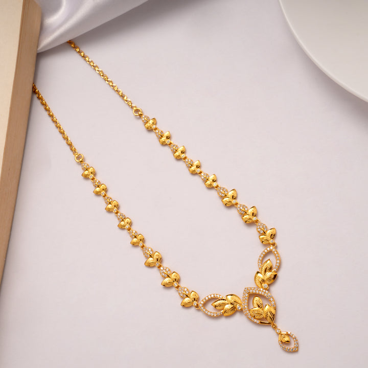 Elegant Leaf Vine Golden Necklace Set