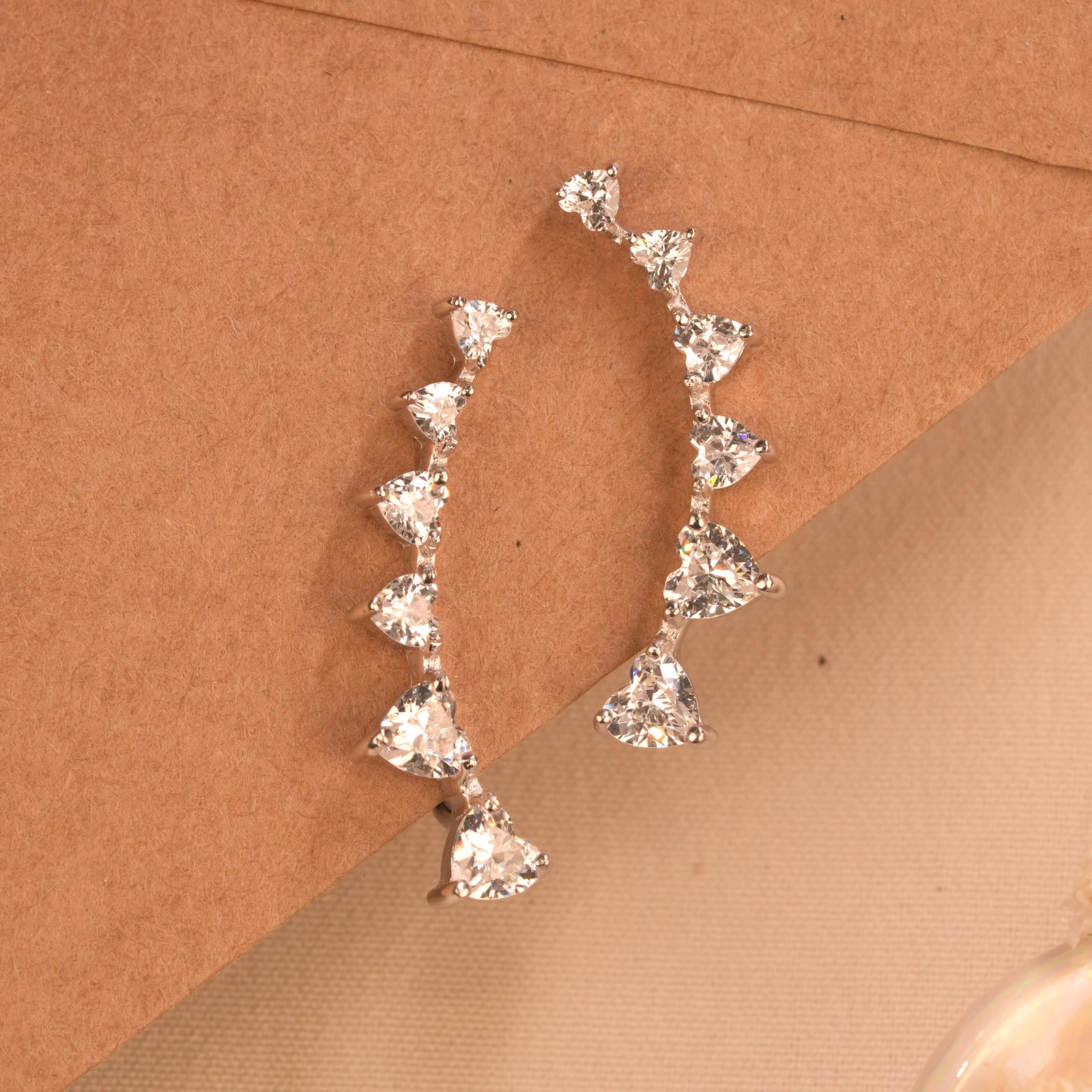 Minimal Heart Silver Ear Climber Stud