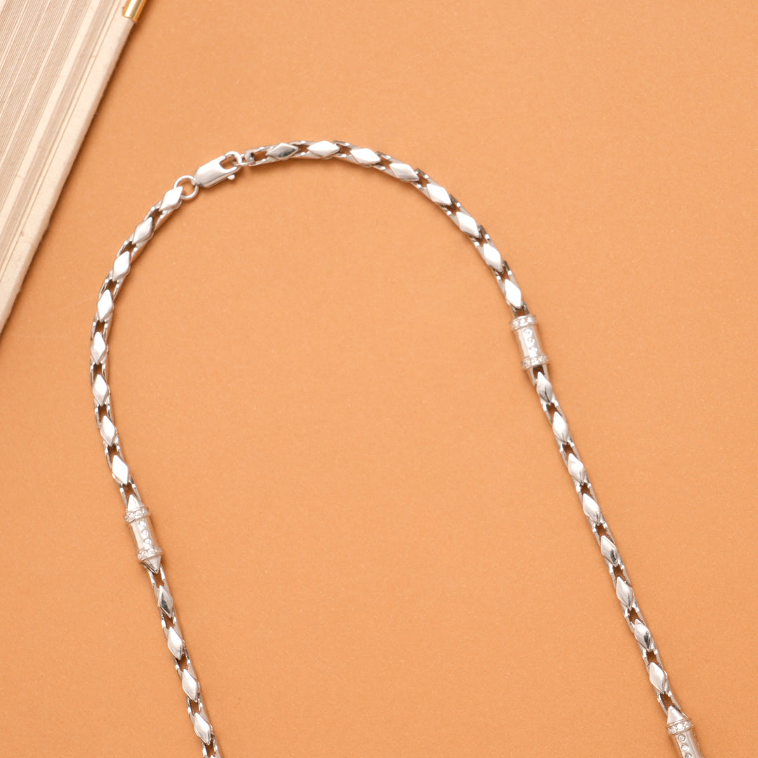 Stylish Twisted Pattern Kite Silver Chain