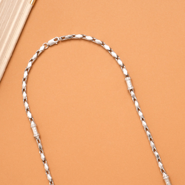 Stylish Twisted Pattern Kite Silver Chain