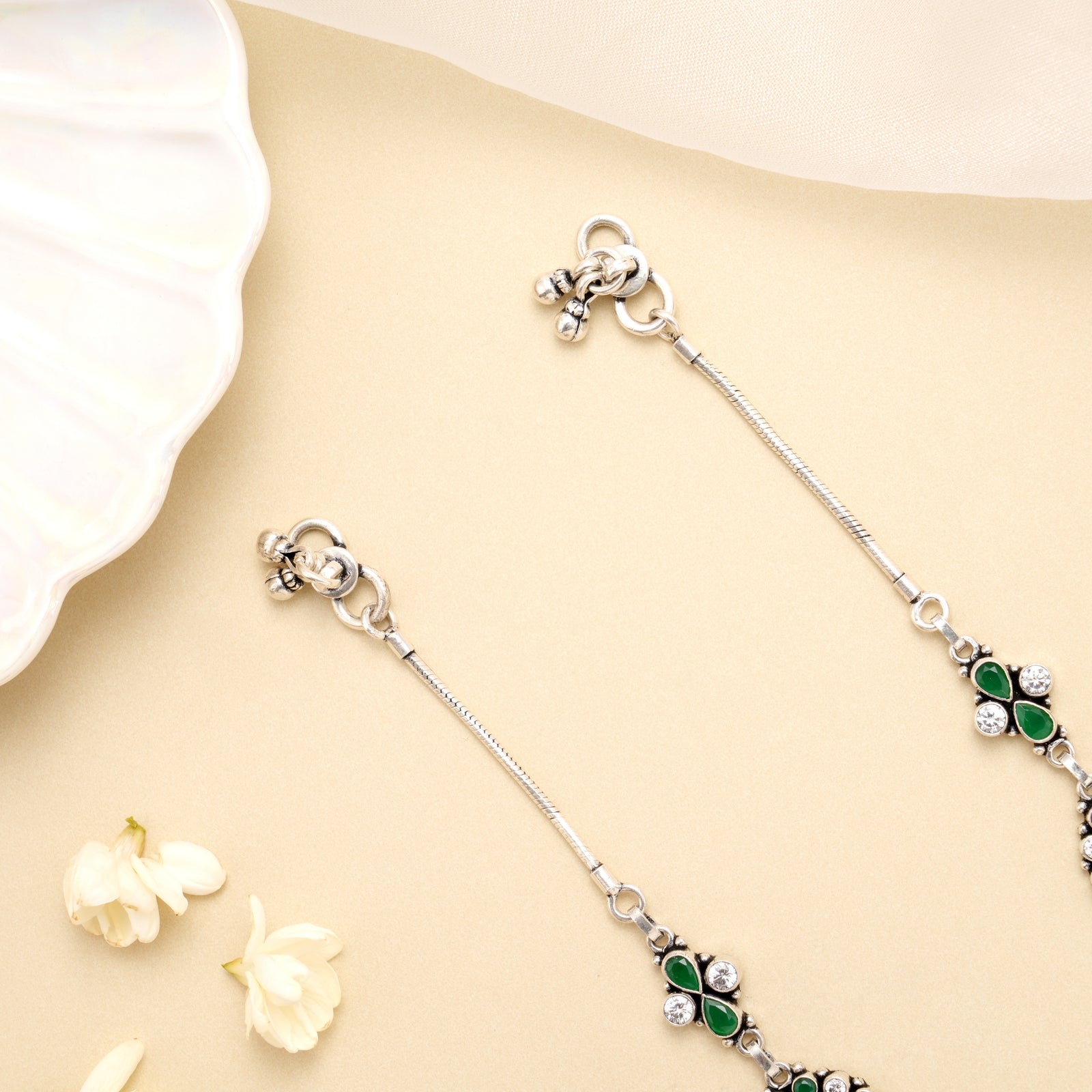 Silver Emerald Royal Bloom Antique Anklet