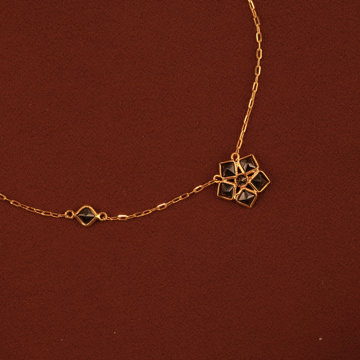Blossom Black Flower Gold Chain