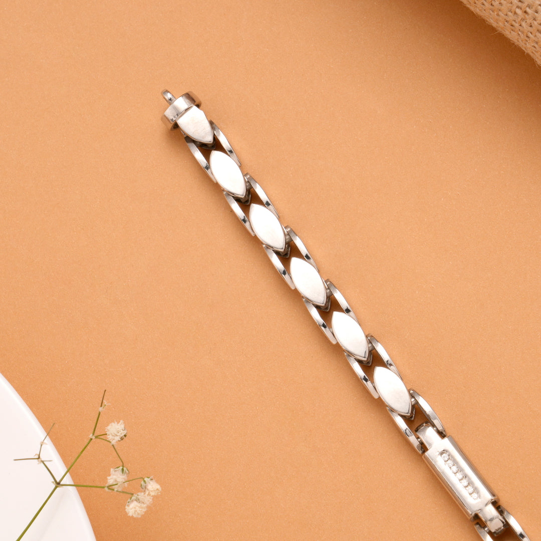 Fancy Oval Link Chain Bracelet for Men