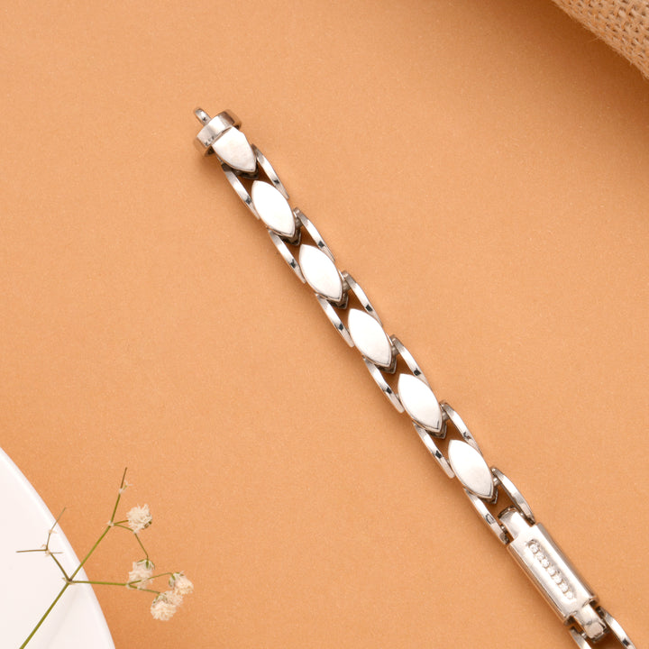 Fancy Oval Link Chain Bracelet for Men