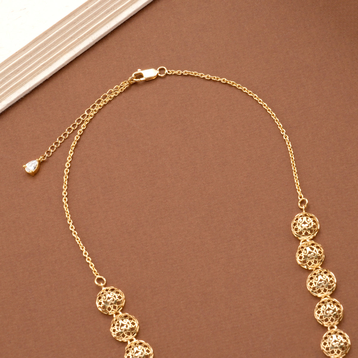 Spiral Flower Design Golden Necklace Set