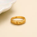 Vintage Ribbed Center Gold Band
