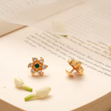 Sleek Snowflake Design Golden Stud