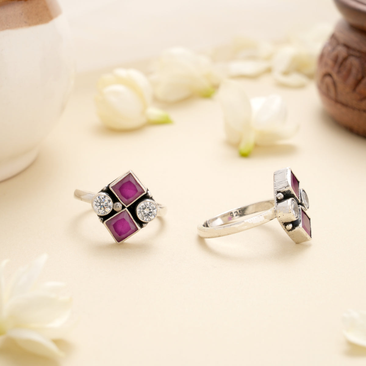Ruby Square Aura Silver Toe Ring