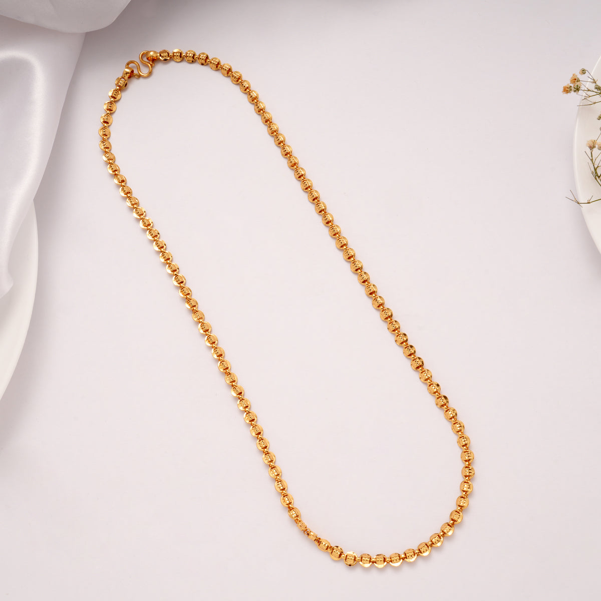 Elegant Golden Ball Design Chain