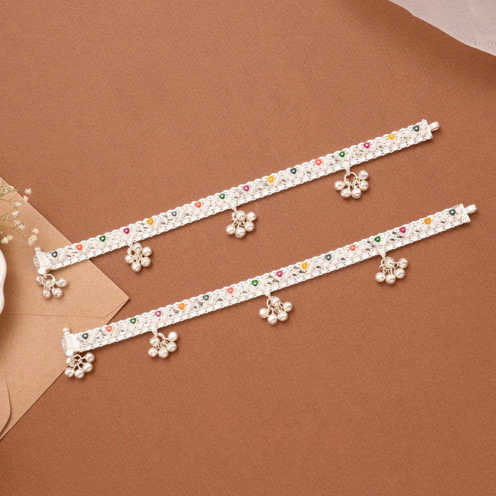 Timeless Enamel Heart Motif Drop Silver Anklet
