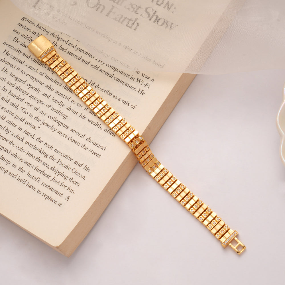 Classic Interlocking Link Pattern Golden Bracelet