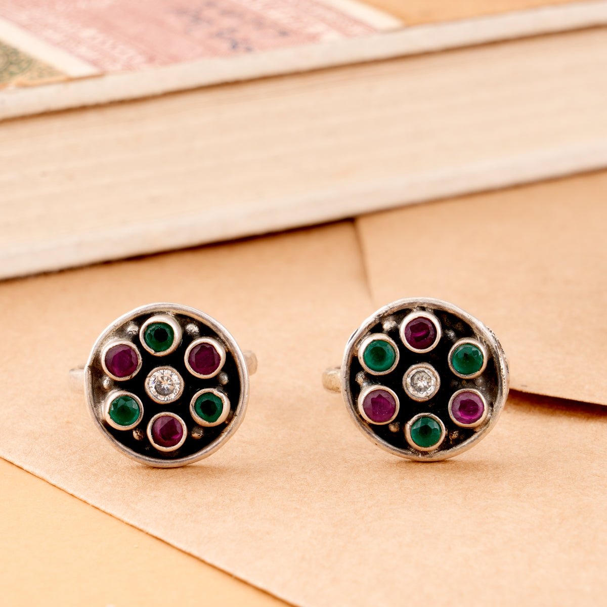 Silver Flower Design Stone Toe Ring