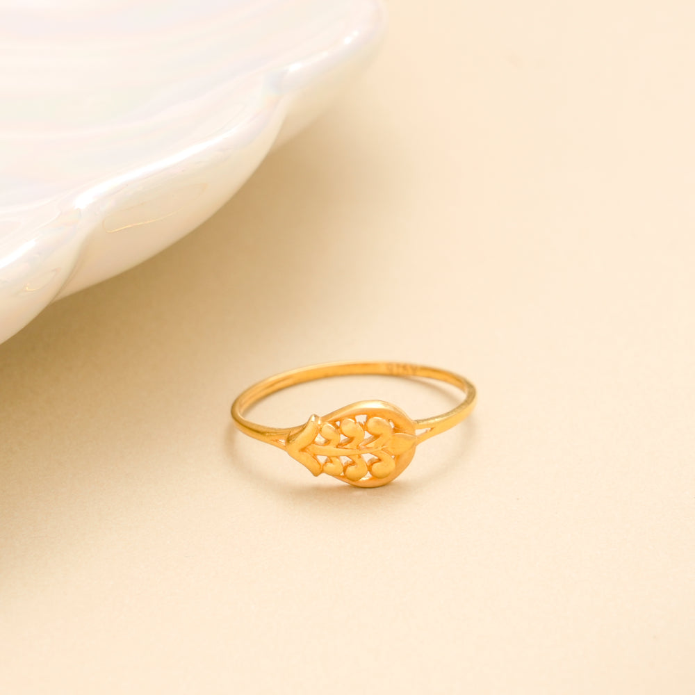 Minimal Vine Gold Ring