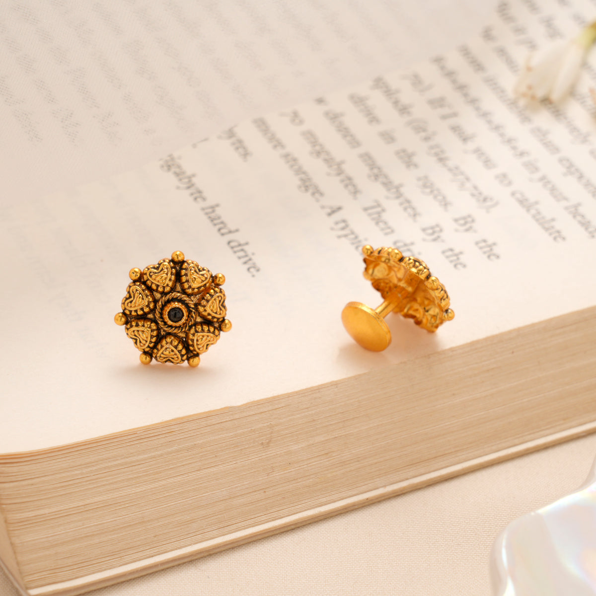 Antique traditional Heart Kundan Silver Gold Studs