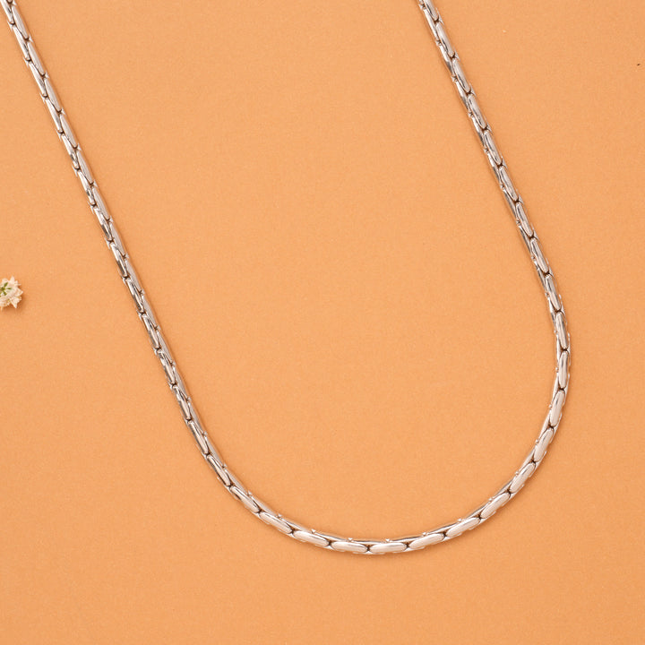 Elegant Capsule Shaped Silver Men’s Chain