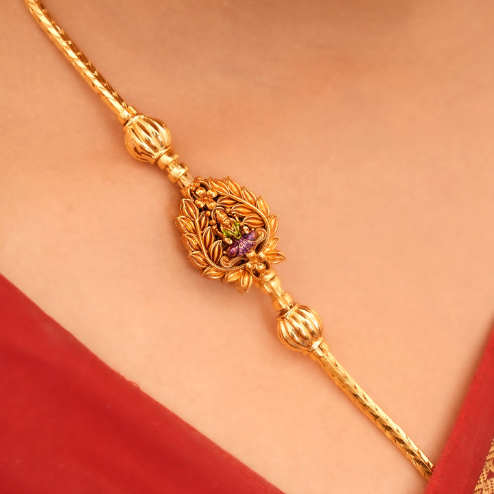 Leaf Design Lakshmi Golden Mugappu Chain
